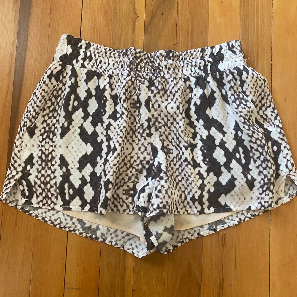 Lavender Brown Snakeskin Printed Shorts, Size S
